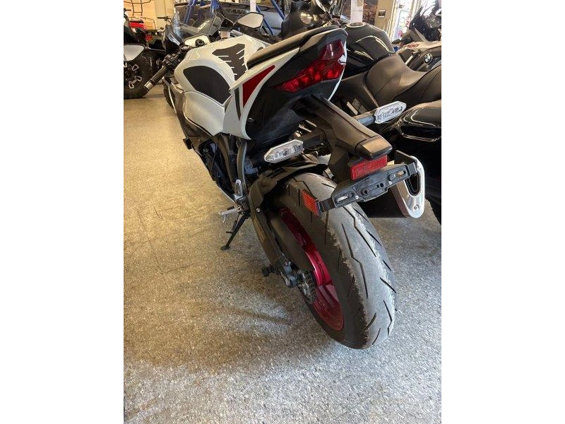 2025 Kawasaki Ninja Zx-6r alt