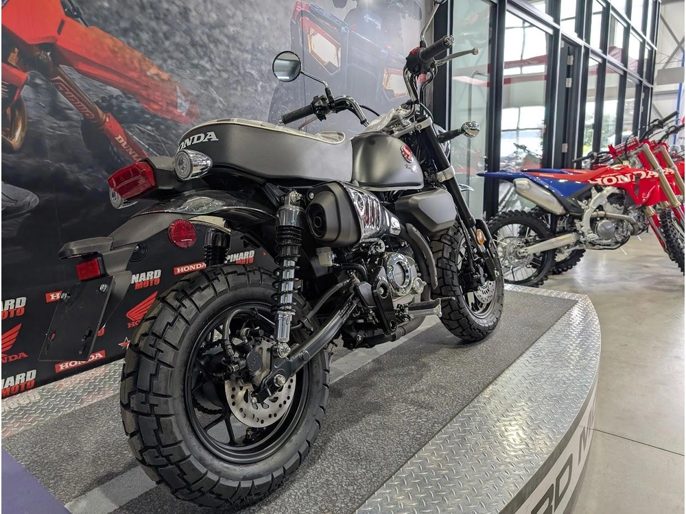 Honda Z125 Monkey 2026 alt