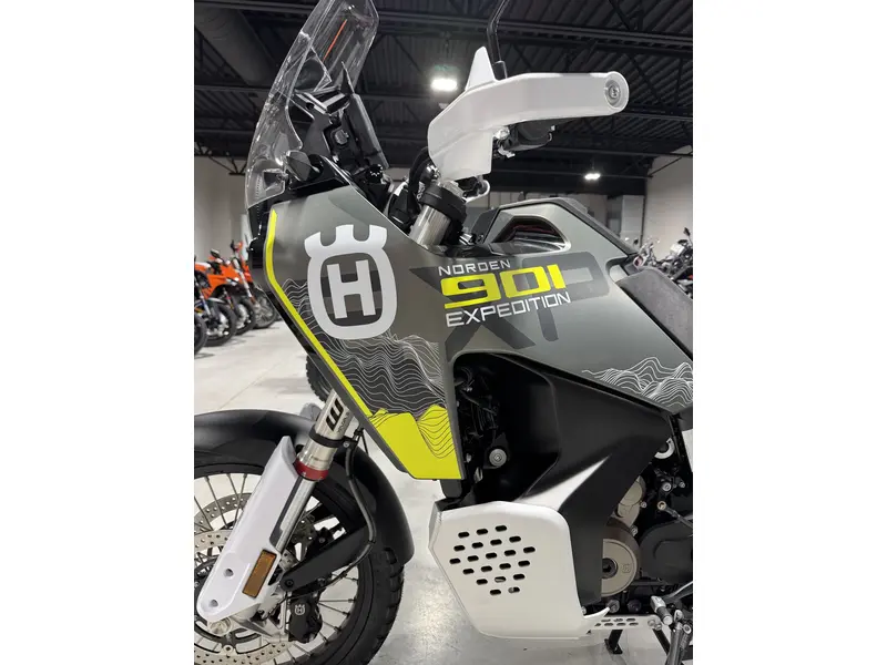 2027 Husqvarna NORDEN 901 EXPEDITIO