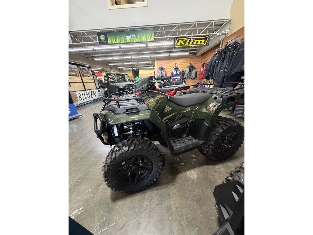 2026 Polaris Sportsman 570 Premium - 40th Anniv Ed Treeline Green Metallic alt