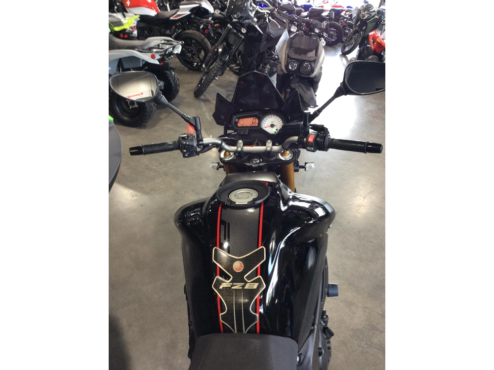 Yamaha Fz8 2013 alt
