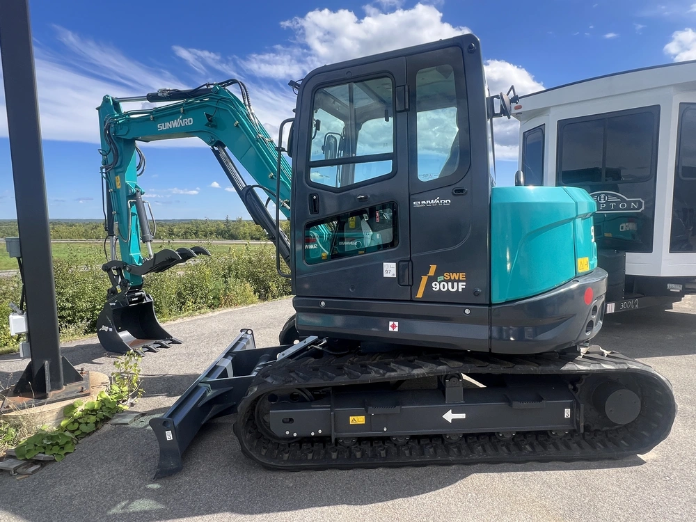 2026 Sunward Swe90uf Cab alt