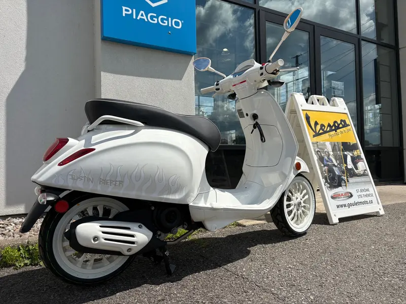 Vespa Sprint 50 LIQUIDATION 2023
