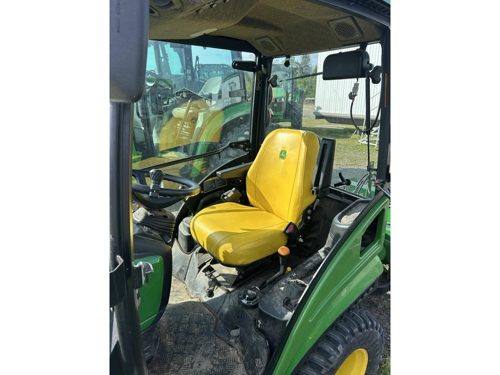 2021 John Deere 1025r alt