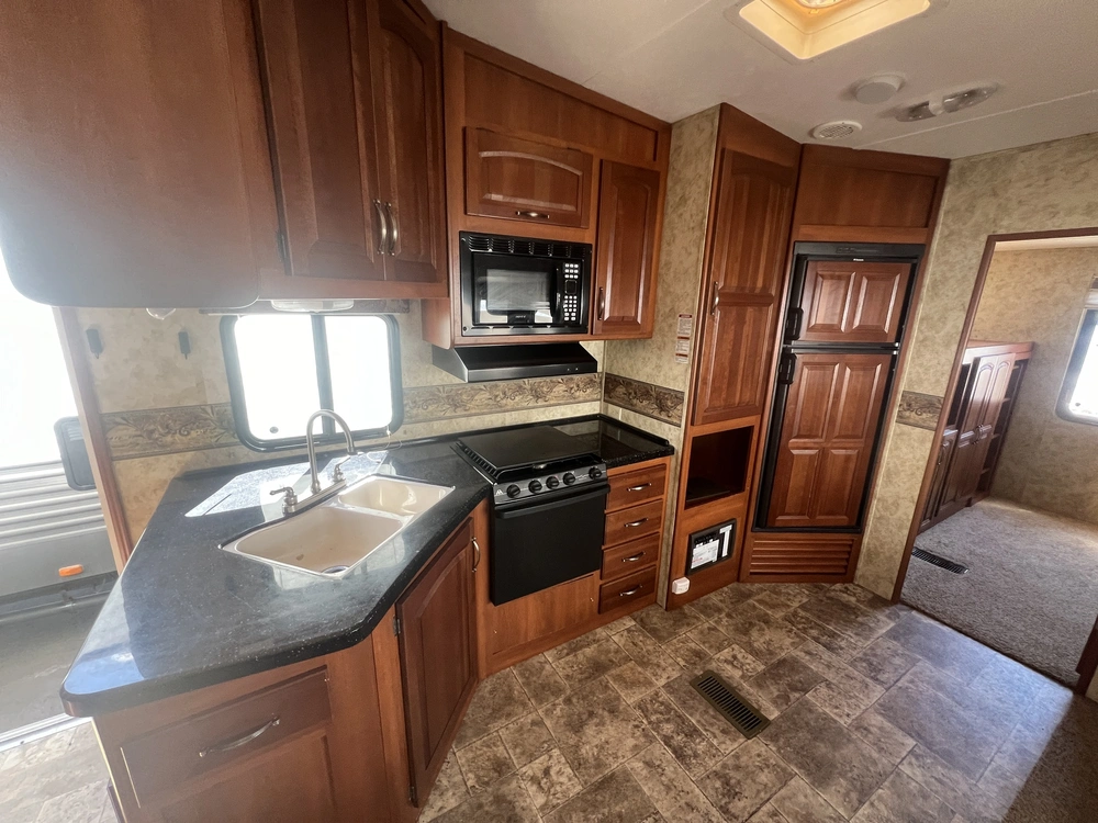 2012 Keystone Rv Cougar 330rbk alt