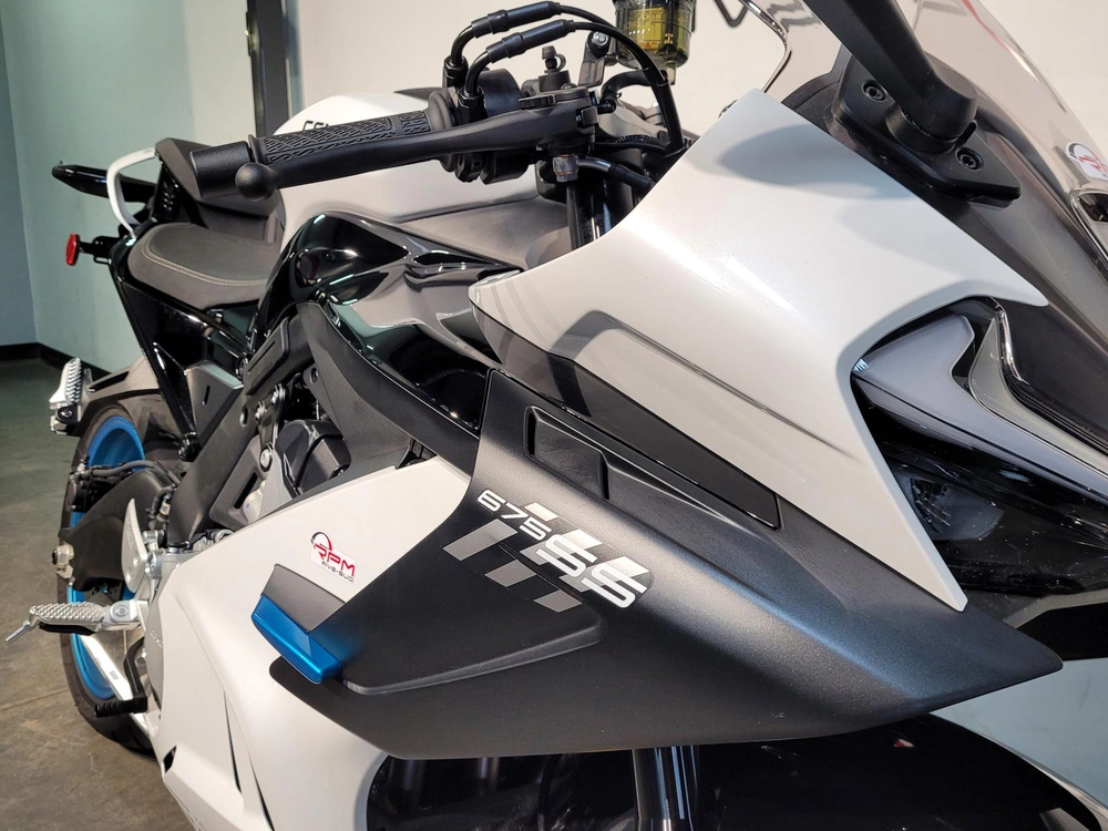 2026 Cfmoto 675 Ss alt