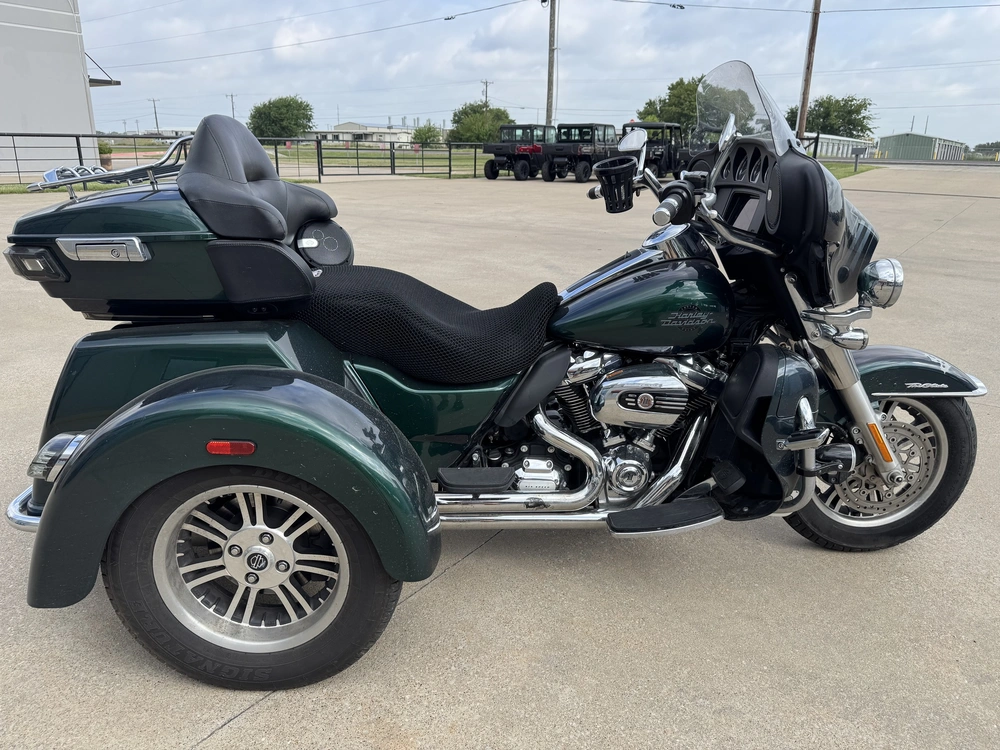 2021 Harley-davidson Tri Glide Ultra alt