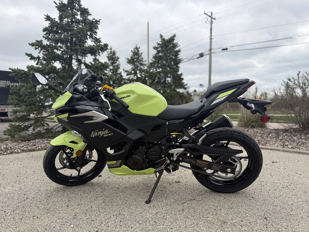 2026 Kawasaki Ninja 500 Abs alt