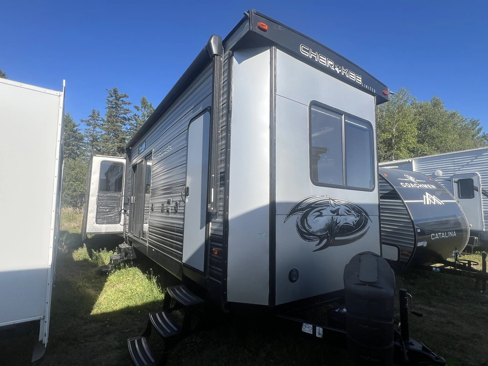 2020 Forest River Cherokee Limited 39 Rl alt