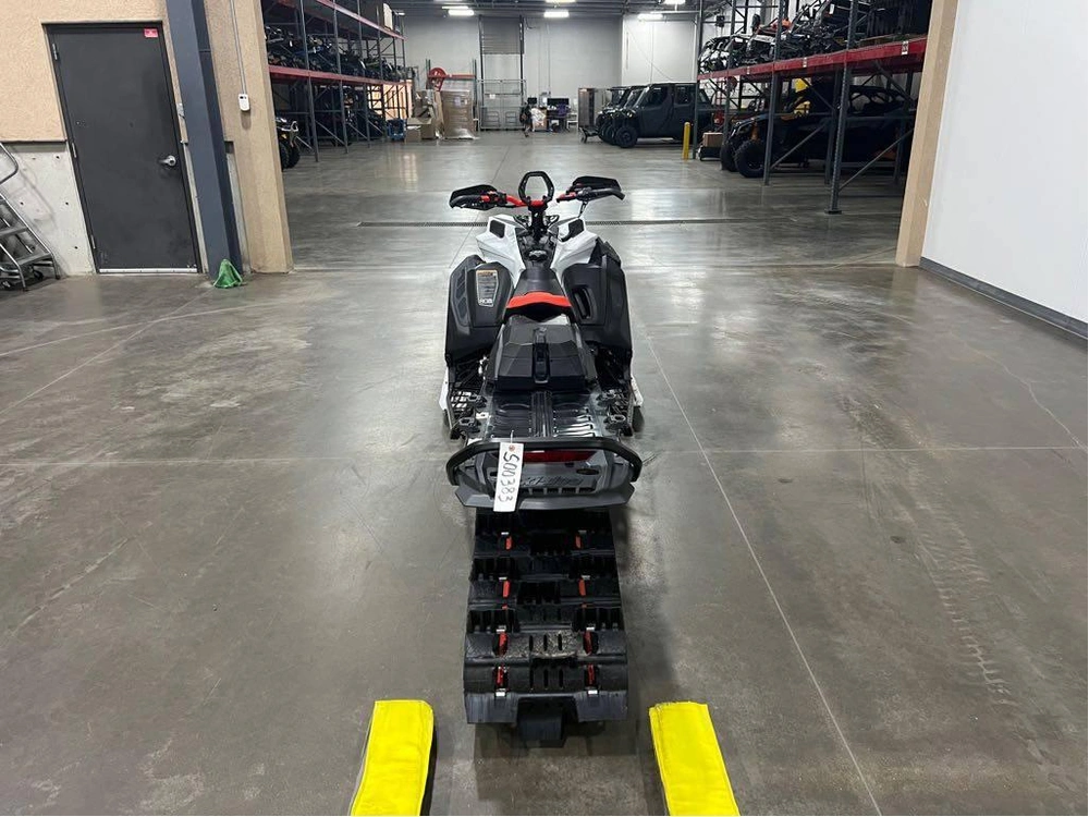 2021 Ski-doo Summit X W/ Expert Package 165 850 Turbo alt