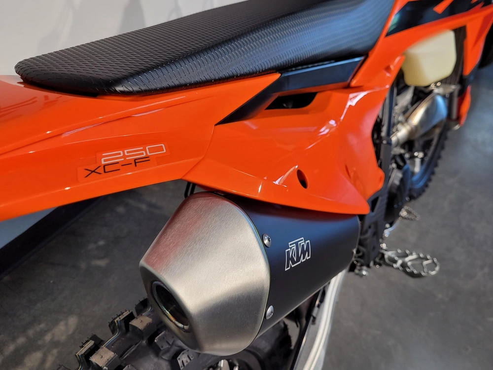 2025 Ktm 250 Xc-f *à Partir De 3.99% alt