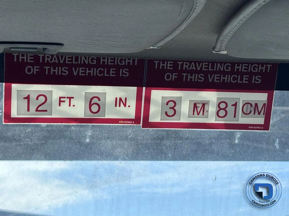 2010 Freightliner M2-106 alt