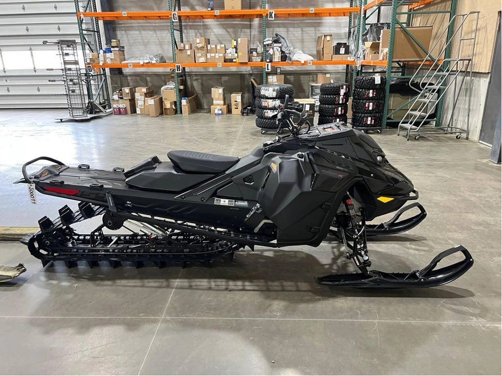 2026 Ski-doo Summit X W/ Expert Package 154 580 alt