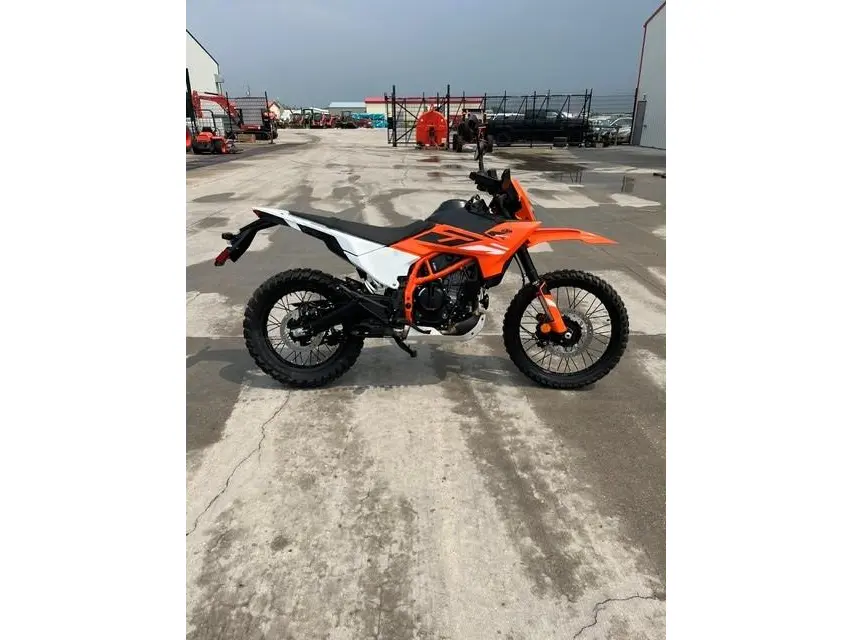 2026 KTM 390 Enduro R