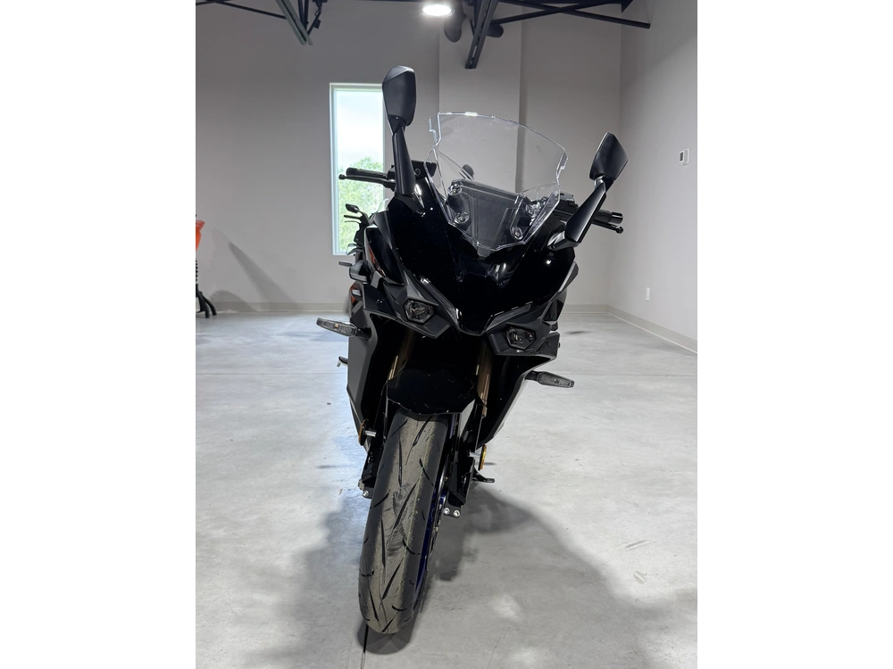 Suzuki Gsx-s1000gt 2026 alt