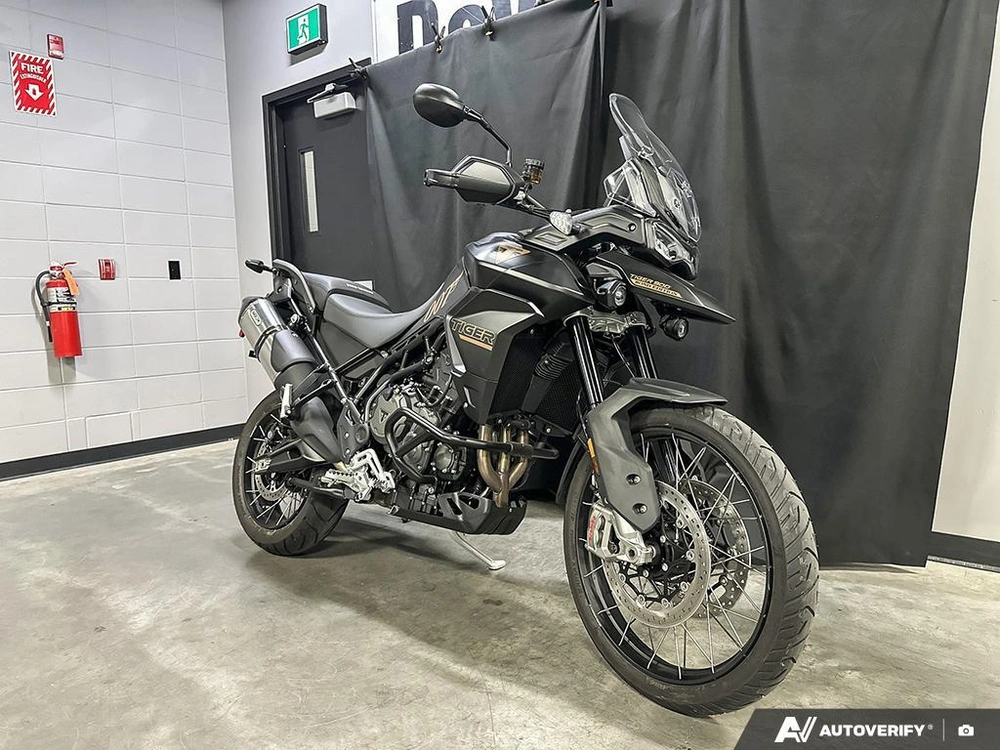 2023 Triumph Tiger 900 007 Edt 007 Edition alt