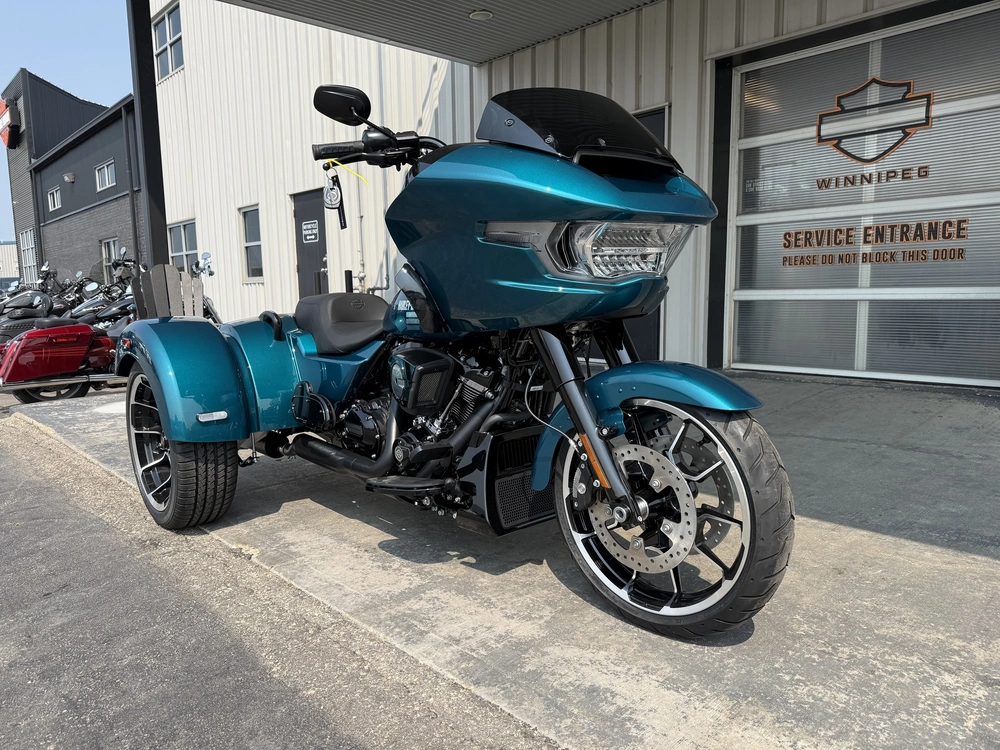 2026 Harley-davidson Road Glide 3 alt