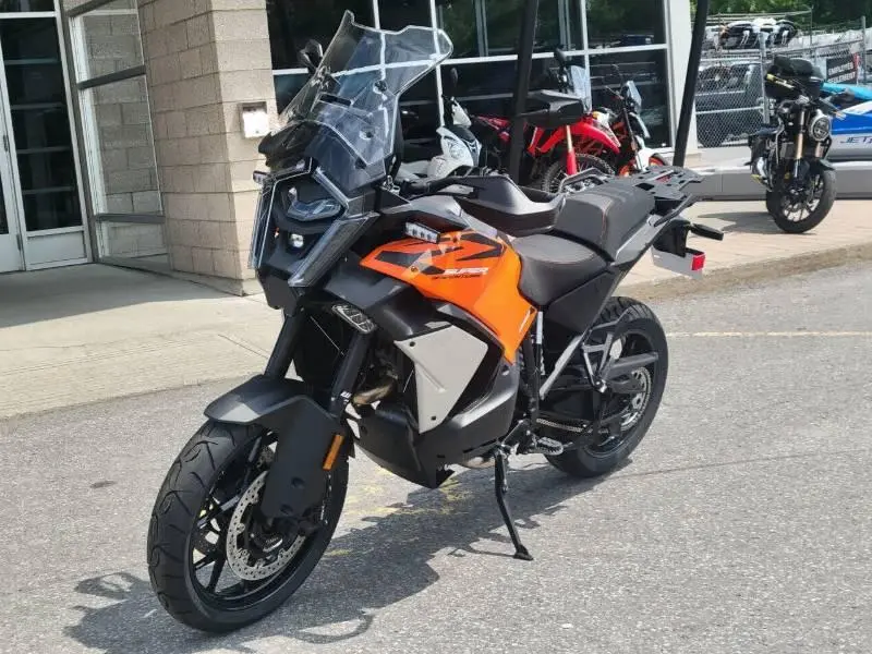 2027 KTM 1390 SUPER ADVENTURE S EVO