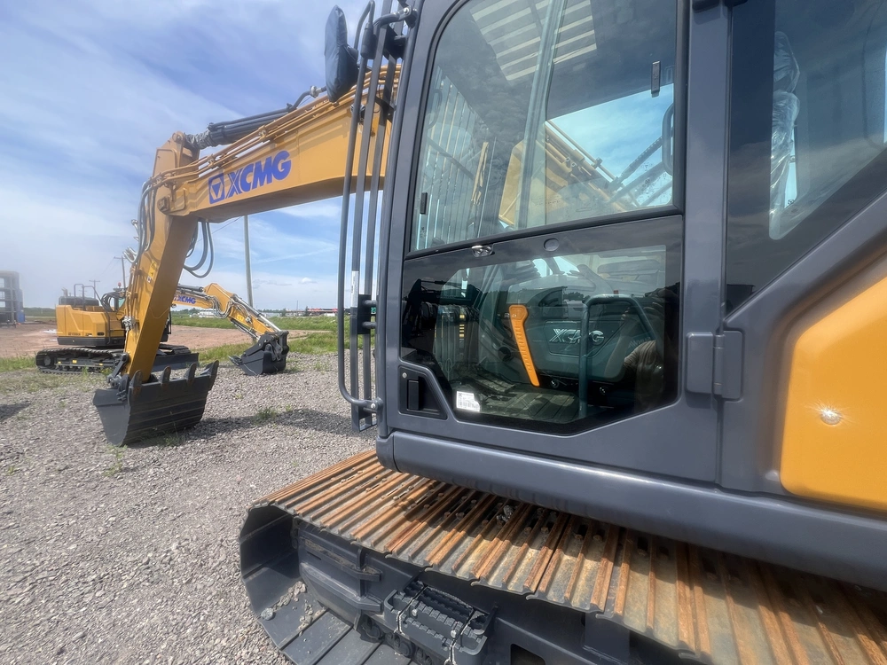 2026 Xcmg Xe225u Cab alt