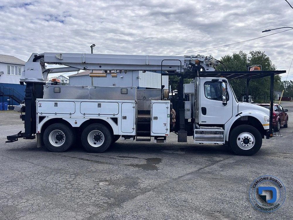 2010 Freightliner M2-106 alt
