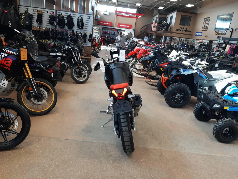 2026 Aprilia Aprilia Tuareg 660 Tornado Green alt
