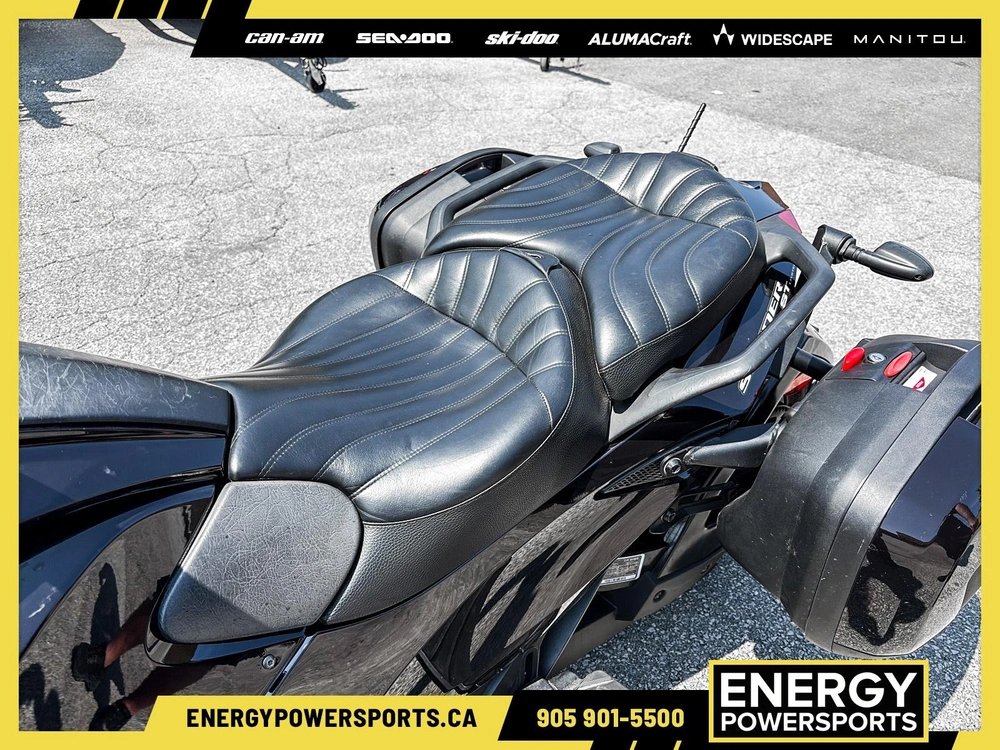 2013 Can-am Spyder St Limited alt