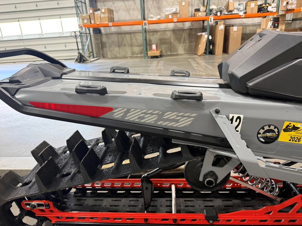2026 Ski-doo Summit X 850 Turbo 165 10.25 alt