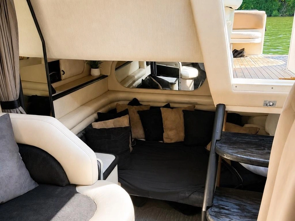 1996 Sea Ray Sundancer 330 alt