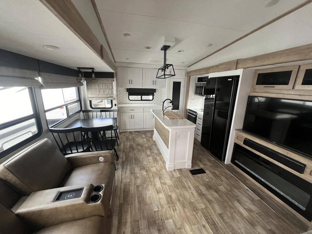 2023 Keystone Rv Arcadia 3550mb alt