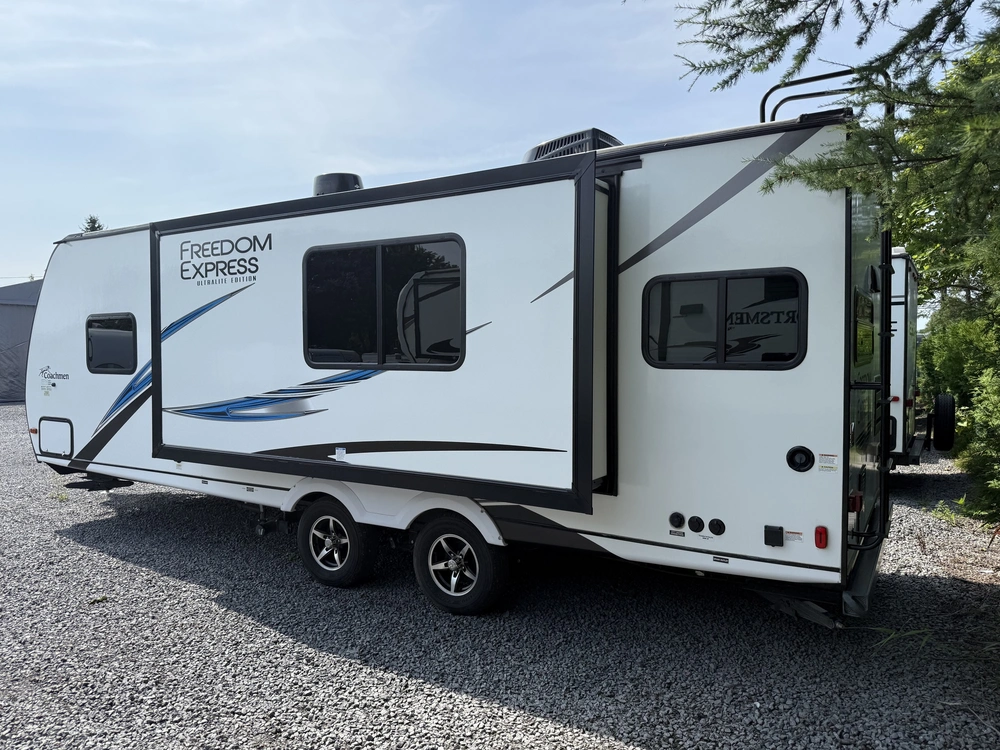 2021 Coachmen Freedom Express 246rkse alt