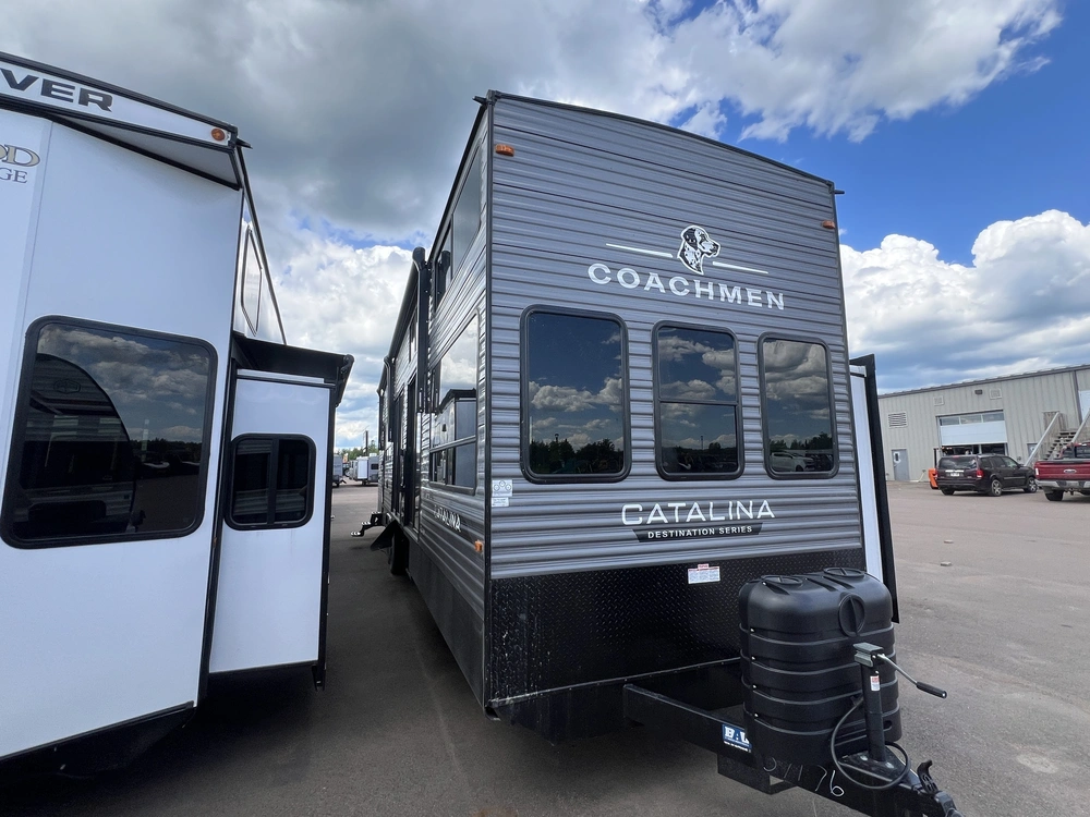 2026 Coachmen Catalina 42condo alt