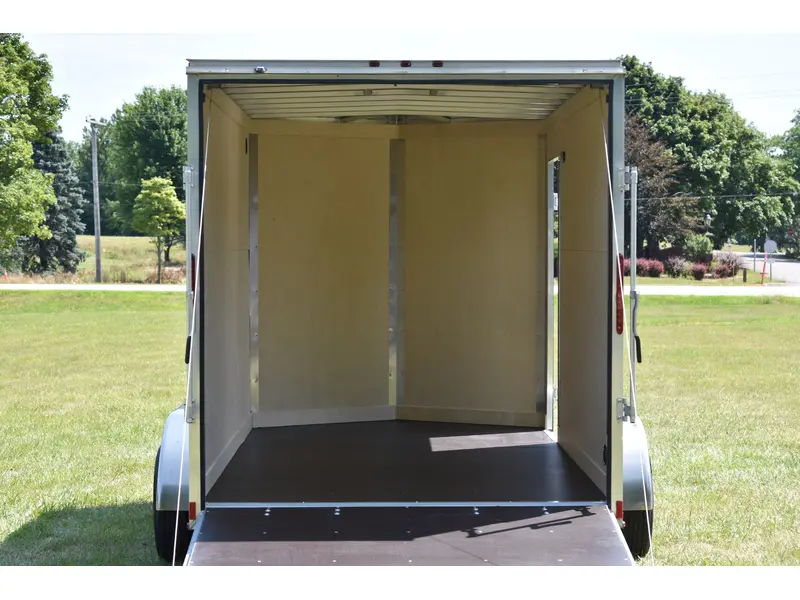 2026 Gator Galvanized Enclosed 7' X 12' Ta alt