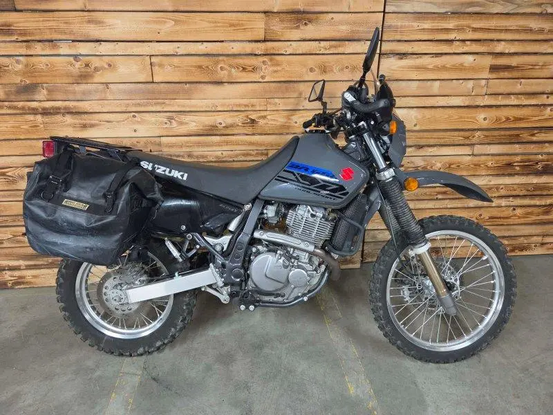 Suzuki DR650 2020