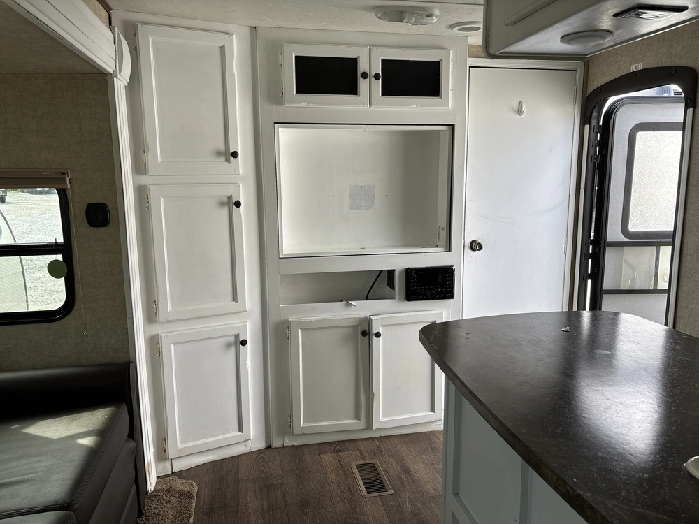 2014 Keystone Rv Sprinter As Is!!! alt
