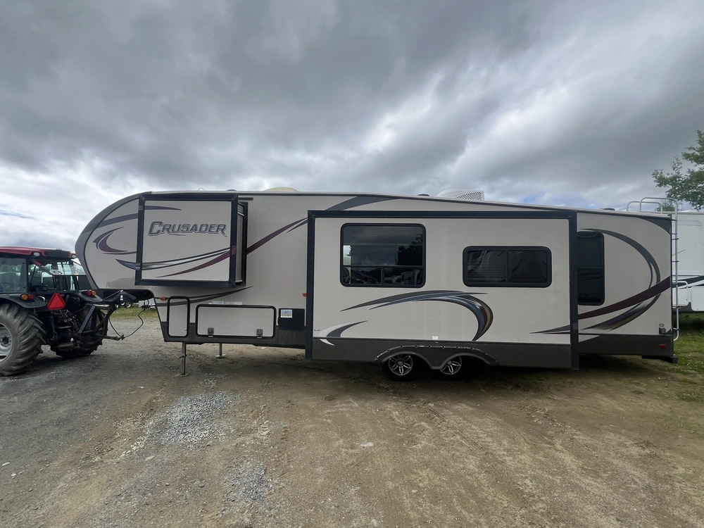 2014 Forest River Crusader 296 Bhs alt