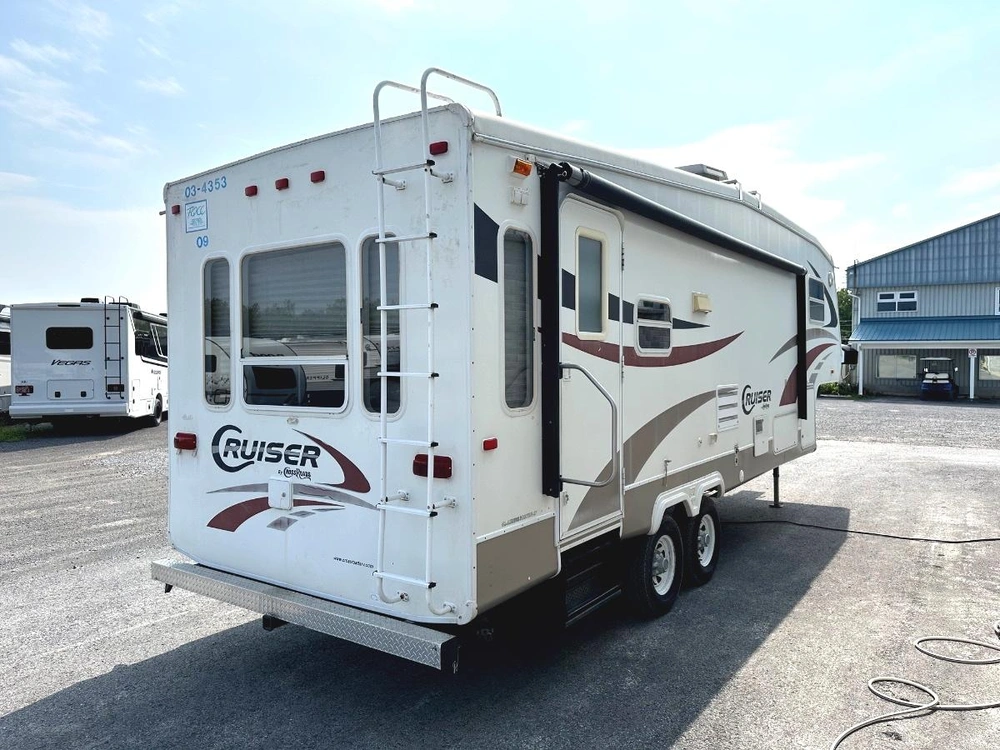 2004 Crossroads Cruiser 27rl alt