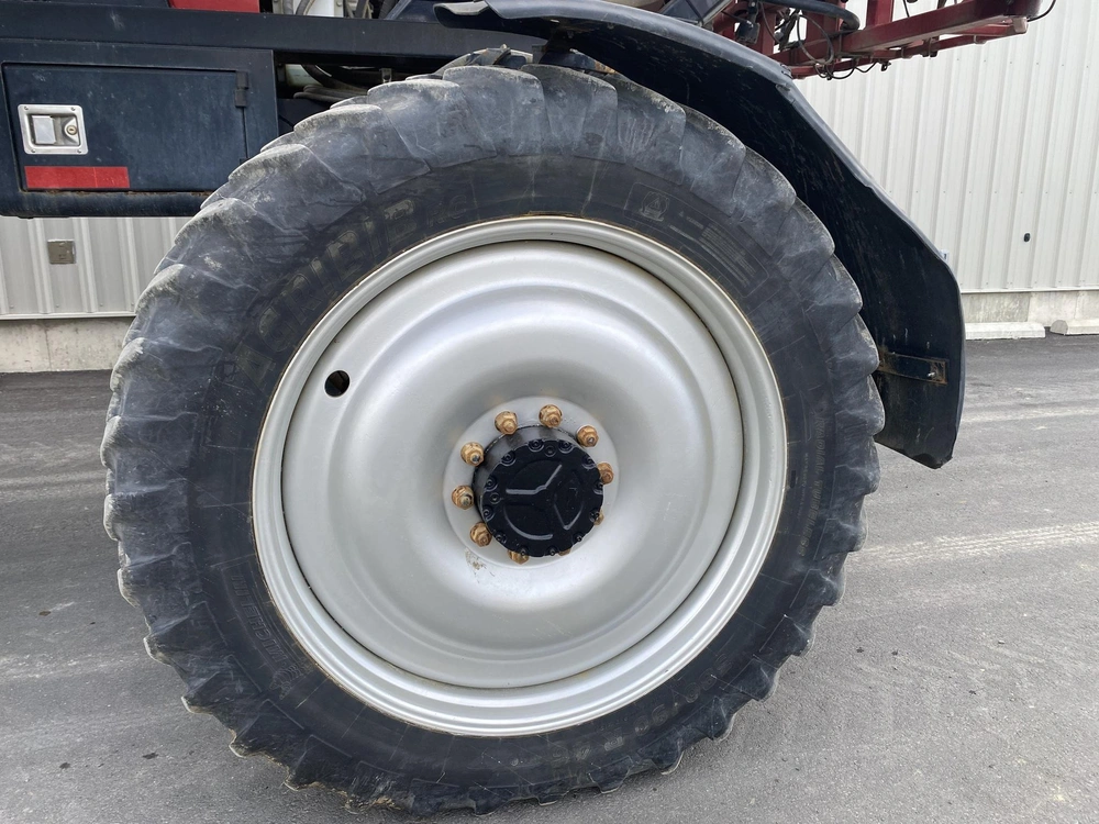 Case Ih Patriot 3330 2011 alt
