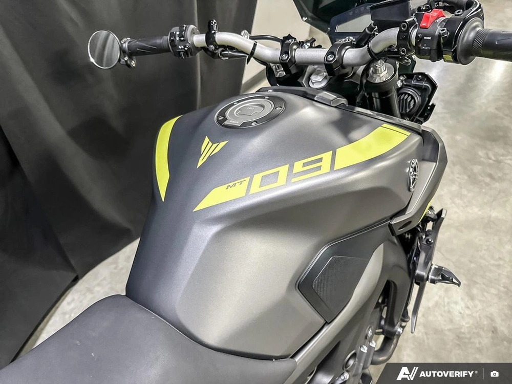 2018 Yamaha Mt09 alt