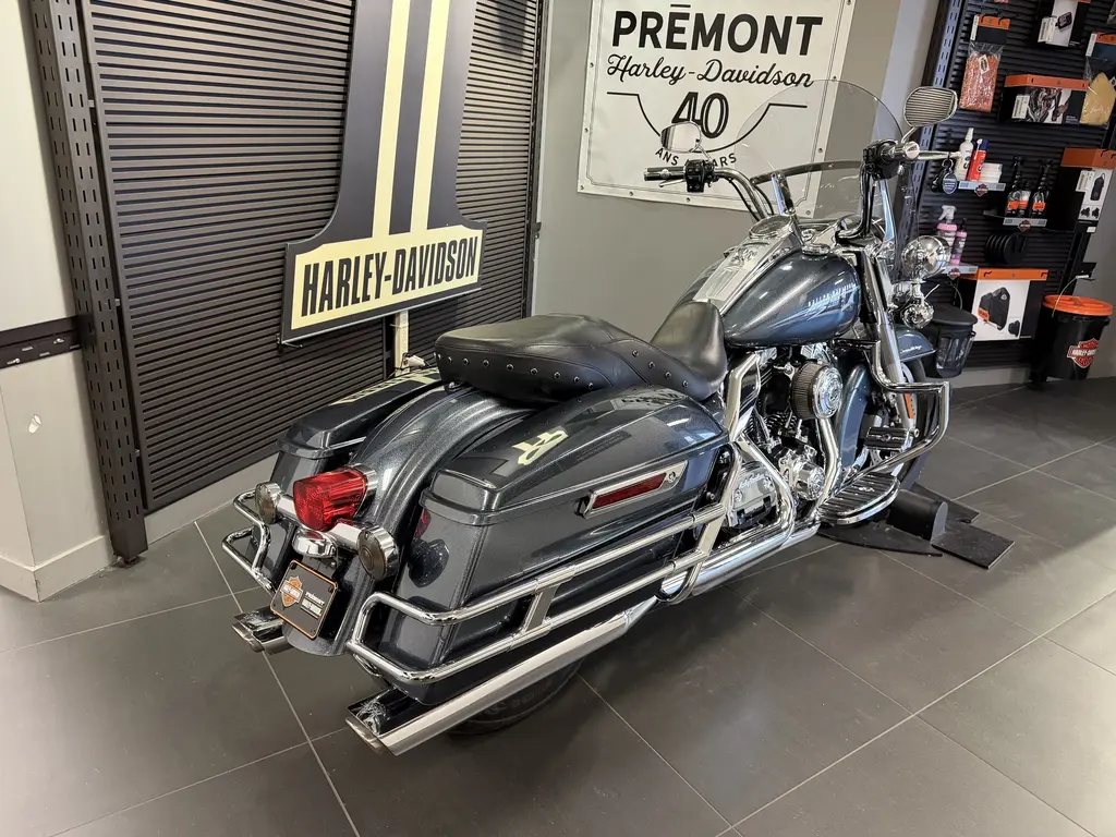2015 Harley-Davidson FLHR Road KingFLHR