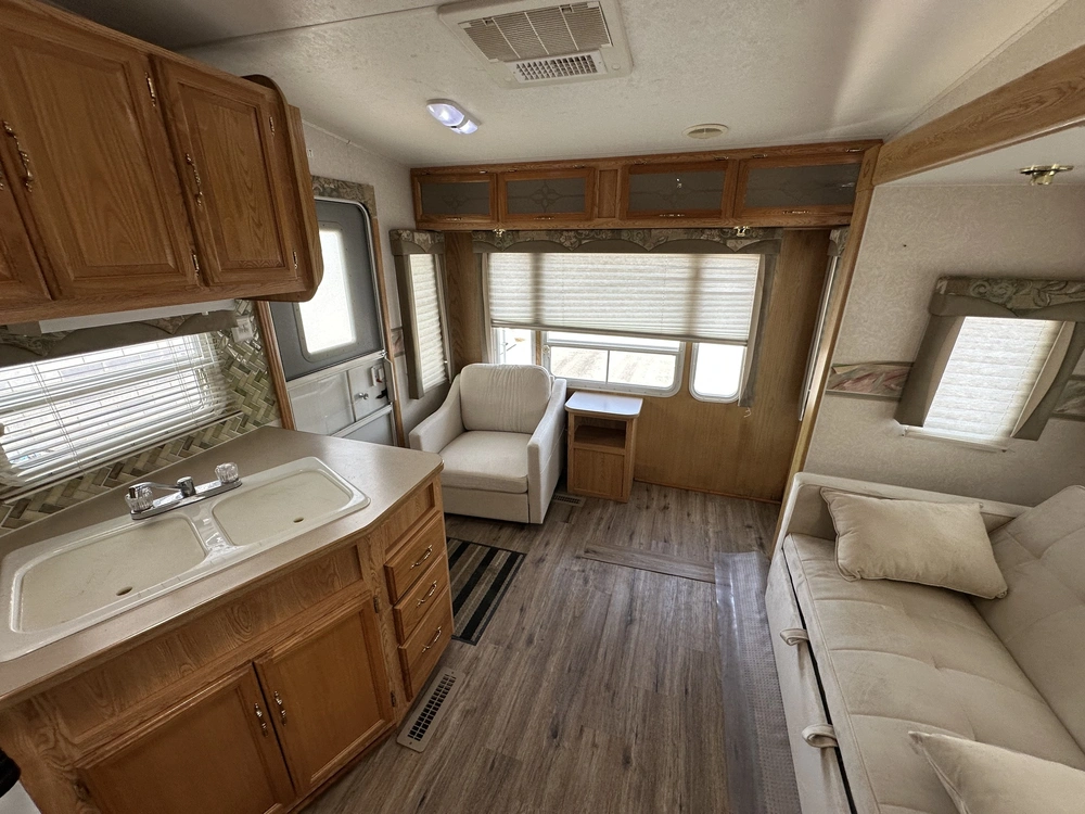 2004 Crossroads Cruiser 27rl alt