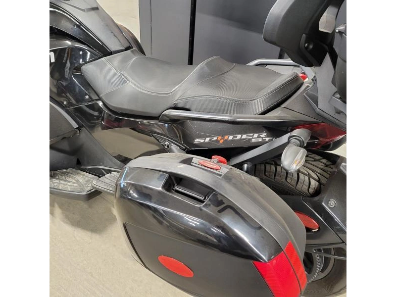 2014 Can-am St-s Se5 alt