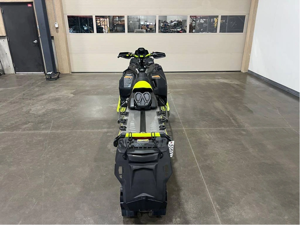 2023 Ski-doo Summit X W/ Expert Package 175 850 Turbo alt