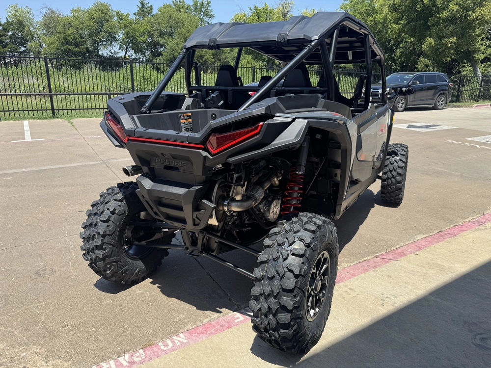 2026 Polaris Rzr Xp 4 1000 Ultimate alt