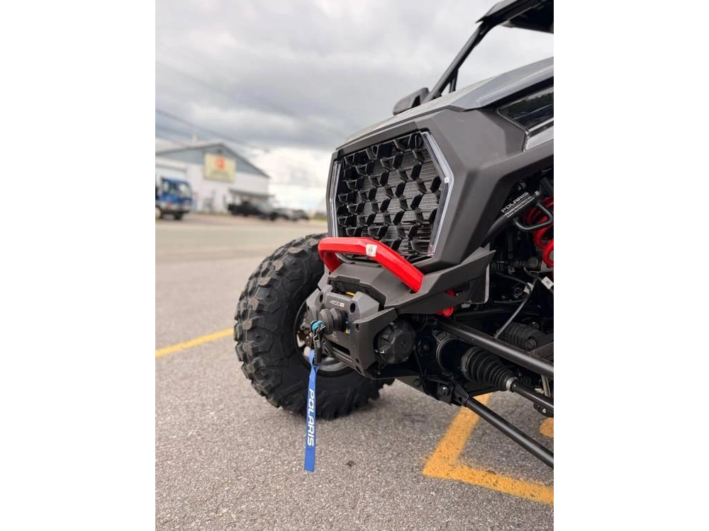 Polaris Rzr Xp 4 1000 Ultimate 2026 alt