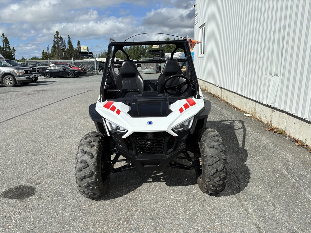 2023 Polaris Rzr 200 alt