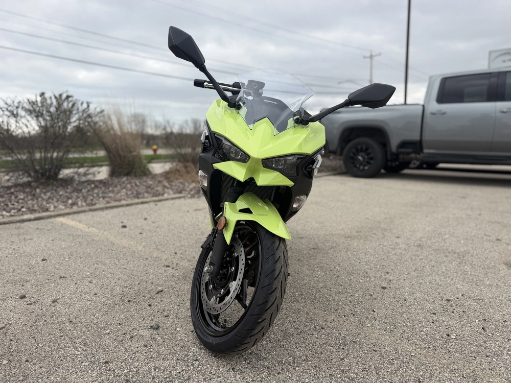 2026 Kawasaki Ninja 500 Abs alt