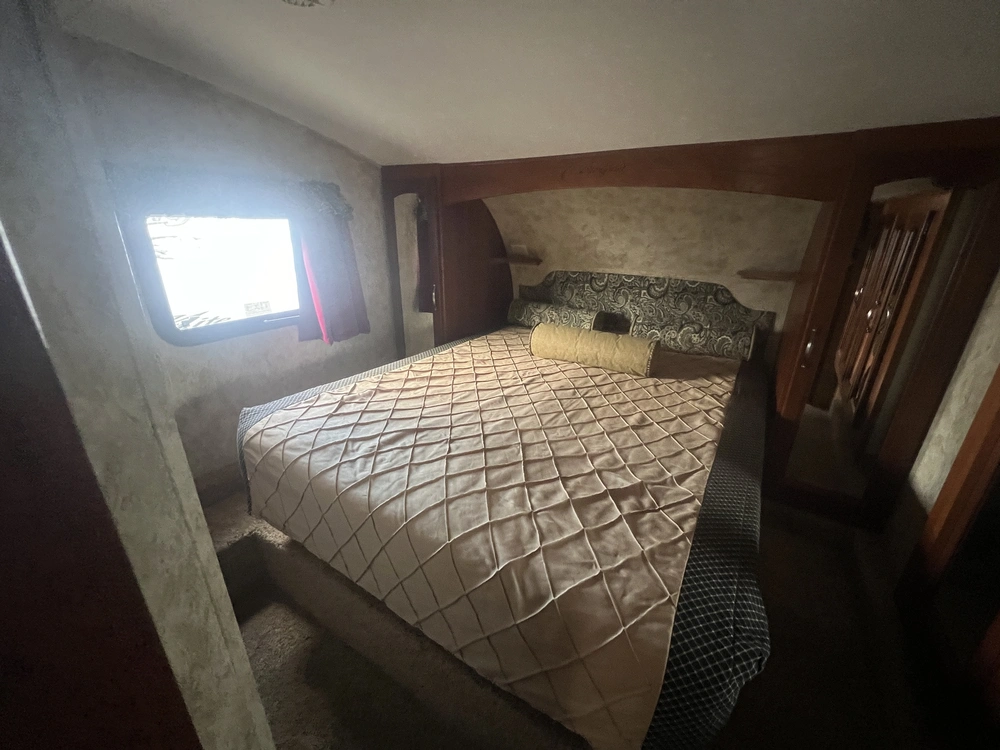 2012 Keystone Rv Cougar X-lite 27rks alt