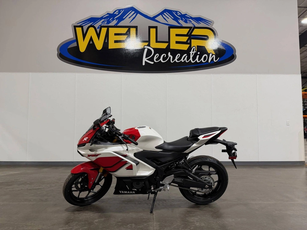 2026 Yamaha Yzf-r3 Abs 70th alt