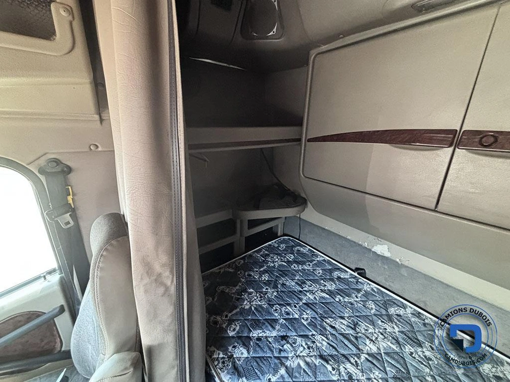 International 5900i Paystar 2016 alt