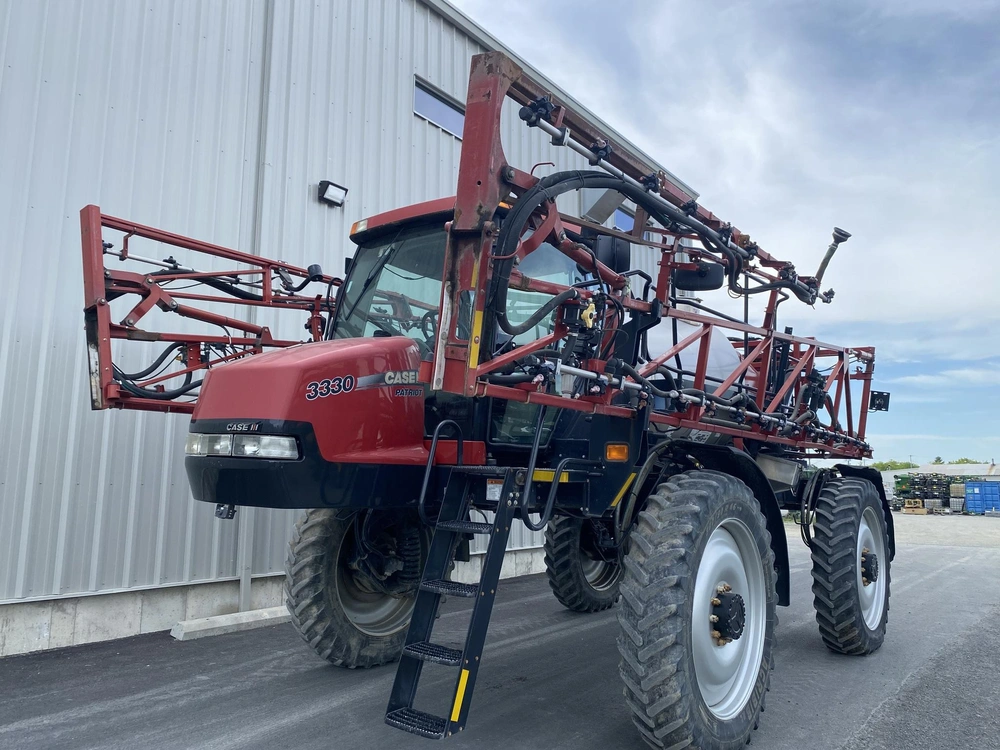 Case Ih Patriot 3330 2011 alt